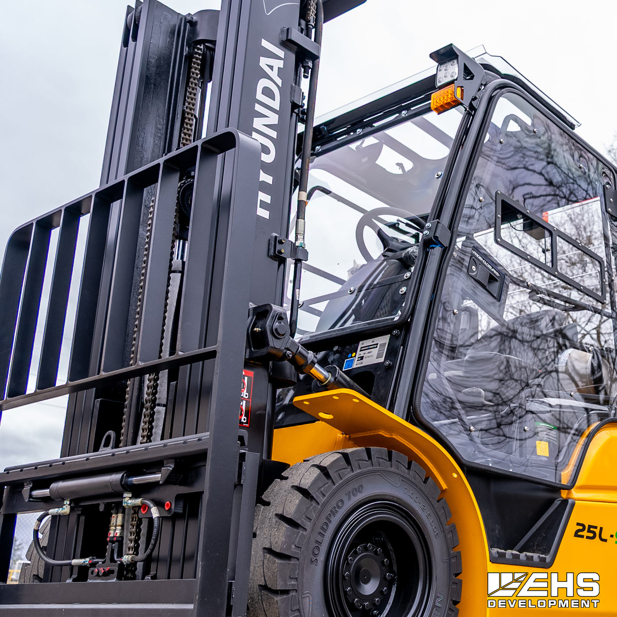 Polycarbonate Windshield For Hyundai Forklifts