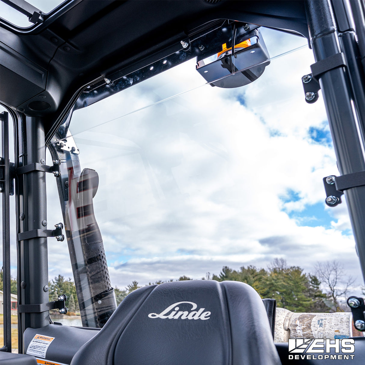 Linde Forklift Rear Windshield
