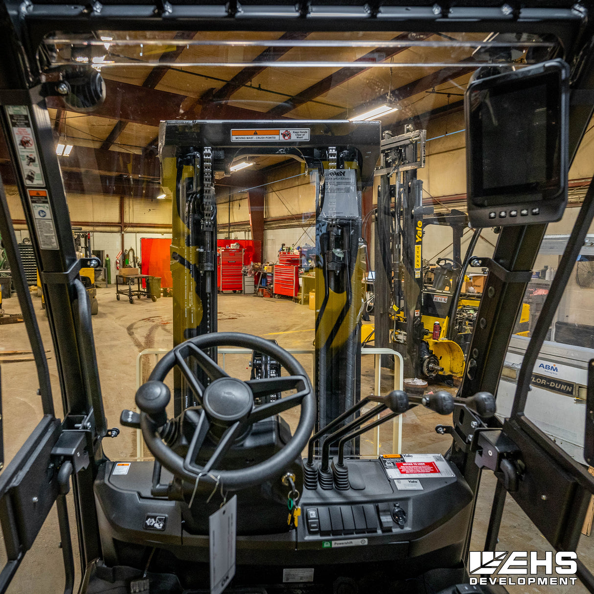 Polycarbonate Windshield For Yale Forklifts