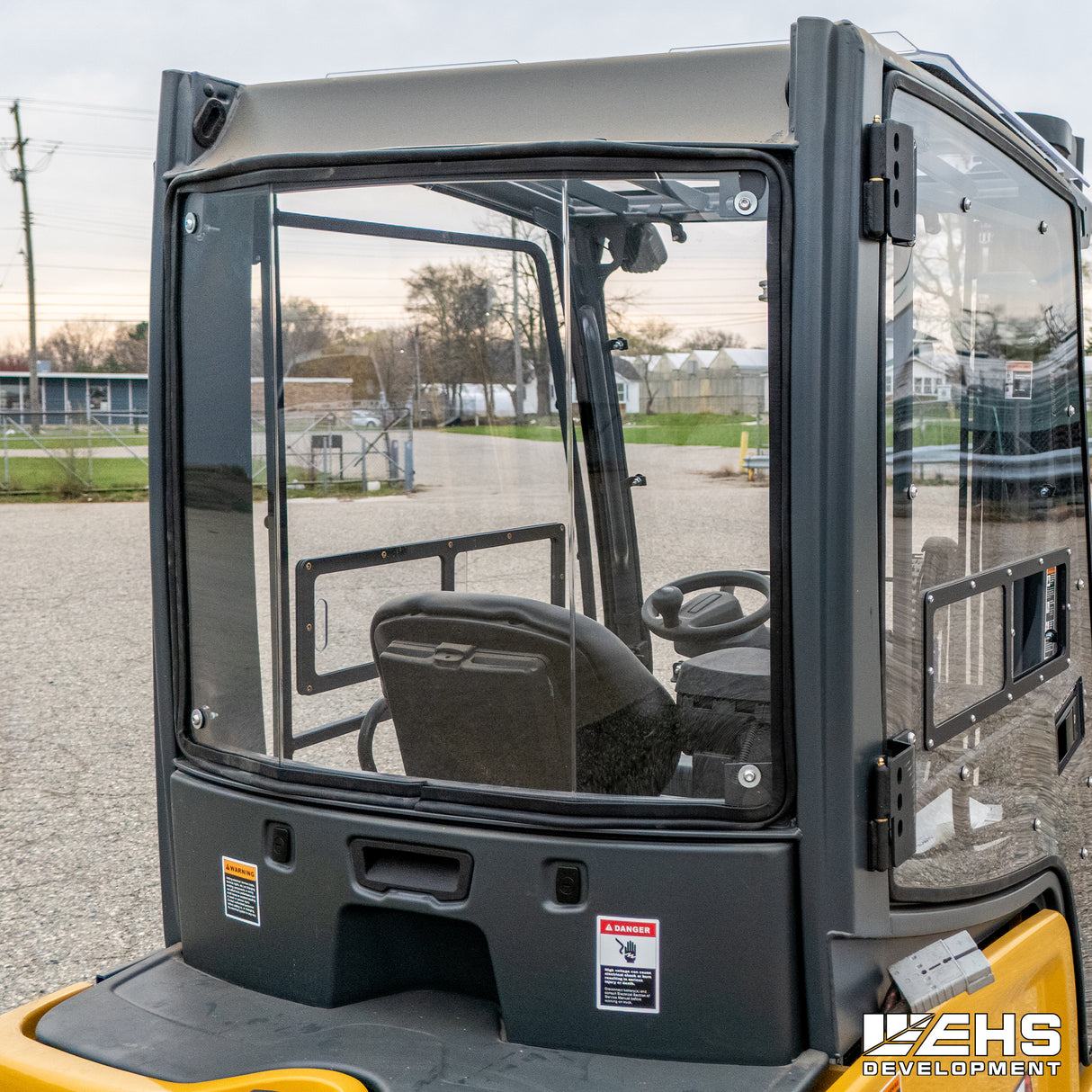 Polycarbonate Rear Windshield For CAT® Forklift Trucks