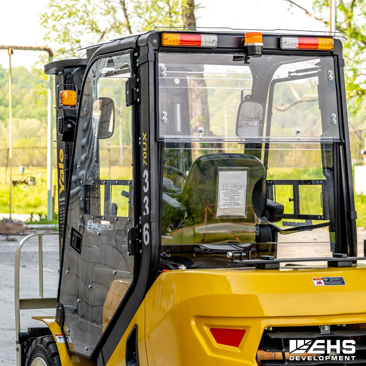 Hyster-Yale Forklift Rear Windshield